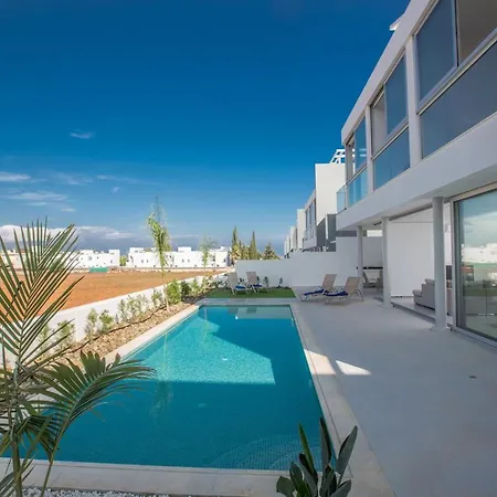 Panemorfi - Luxury Brand New 3 Bedroom With Private Pool *