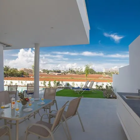 Villa Panemorfi - Luxury Brand New 3 Bedroom With Private Pool Protaras