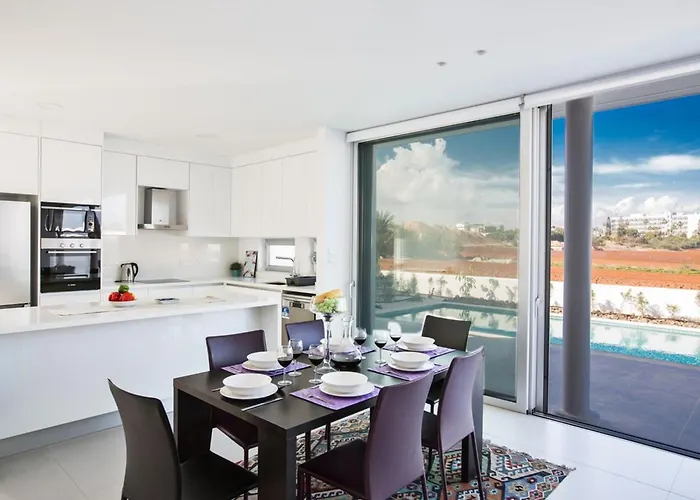 Vilă Panemorfi - Luxury Brand New 3 Bedroom With Private Pool *